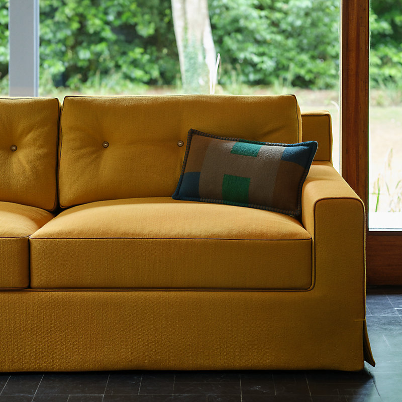 クッション 《Hオリゾン》 PM | Hermès - エルメス-公式サイト